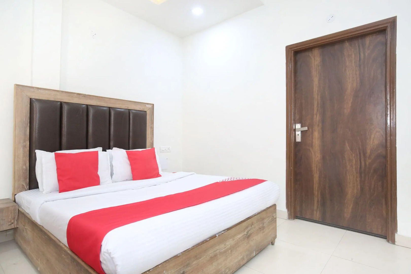 OYO 10430 Hotel Citi View Inn