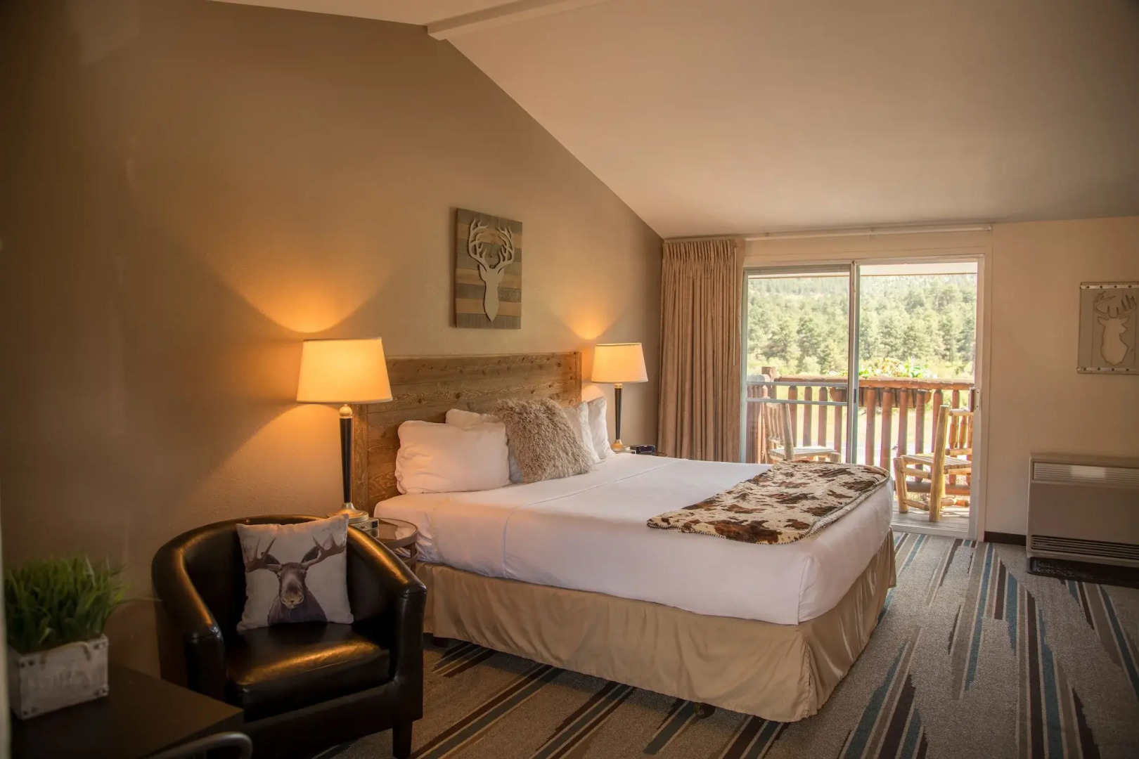 Alpine Trail Ridge Inn