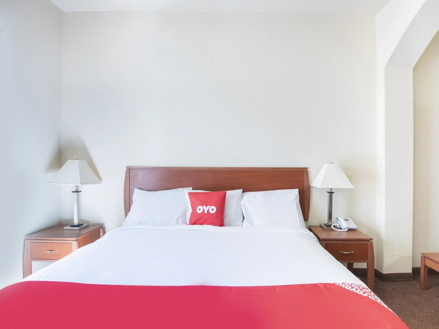 OYO Townhouse Clute Lake Jackson