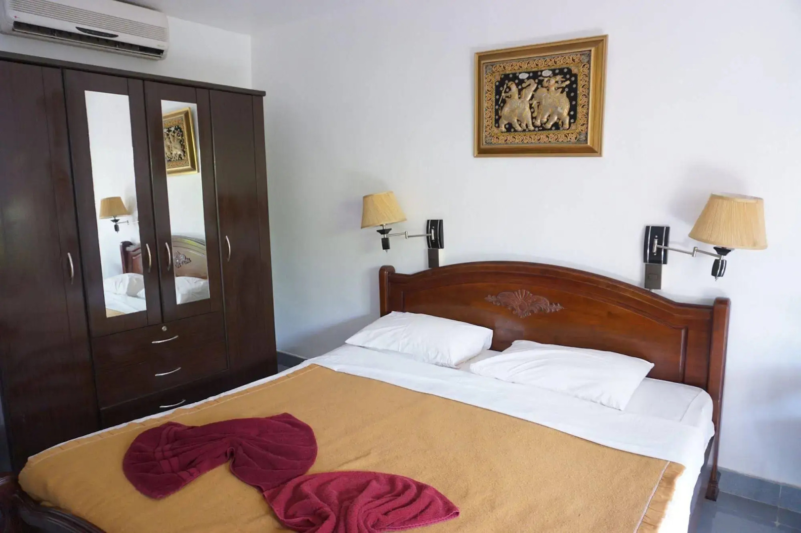 Thomas Udon Thai House Resort & Hotel