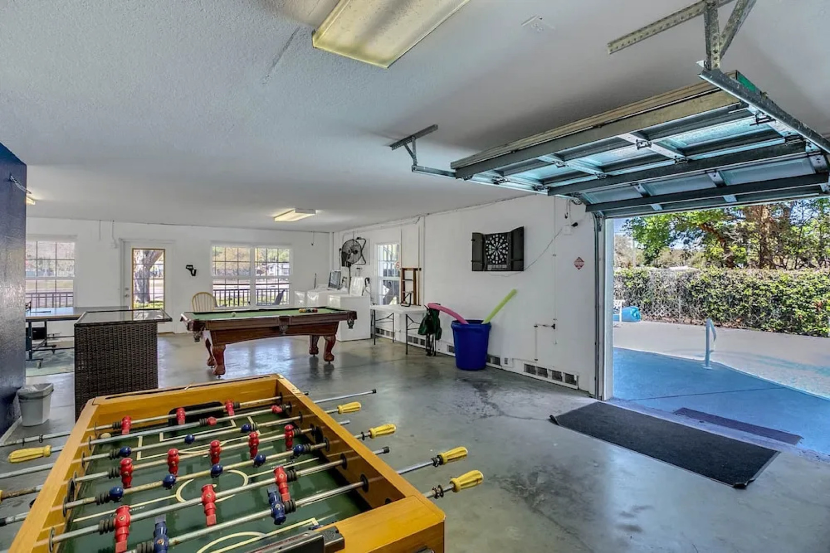 Group-Friendly Tarpon Springs Duplex by RedAwning