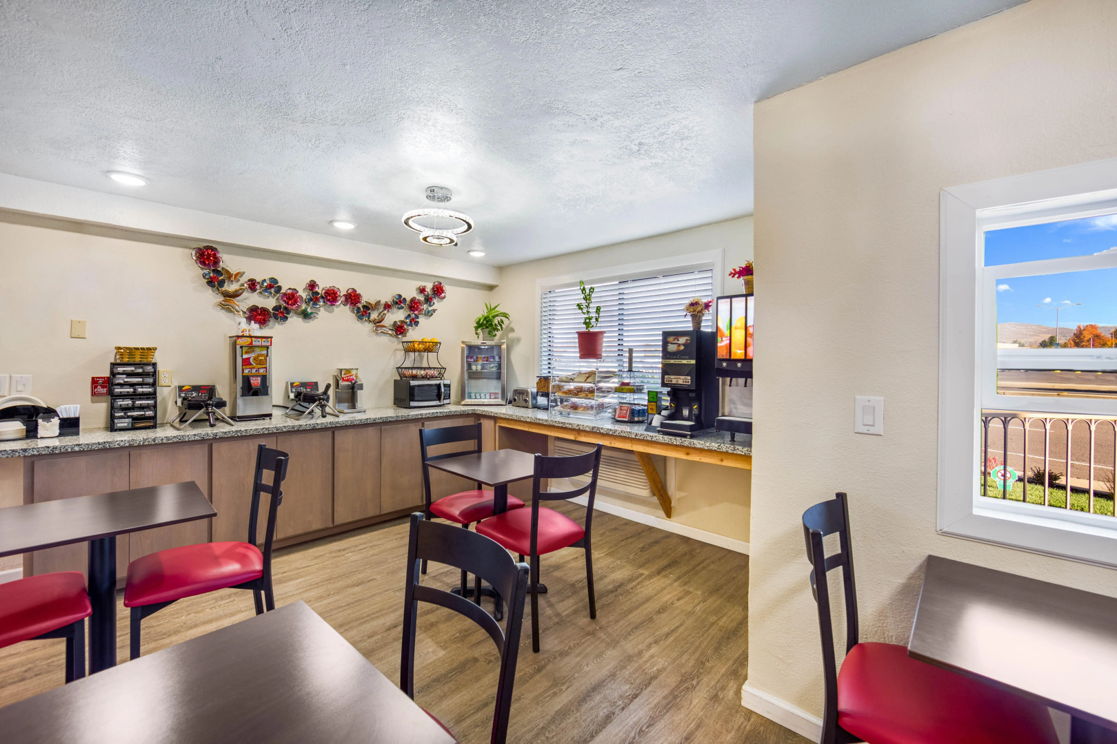 Ramada by Wyndham Medford Airport North