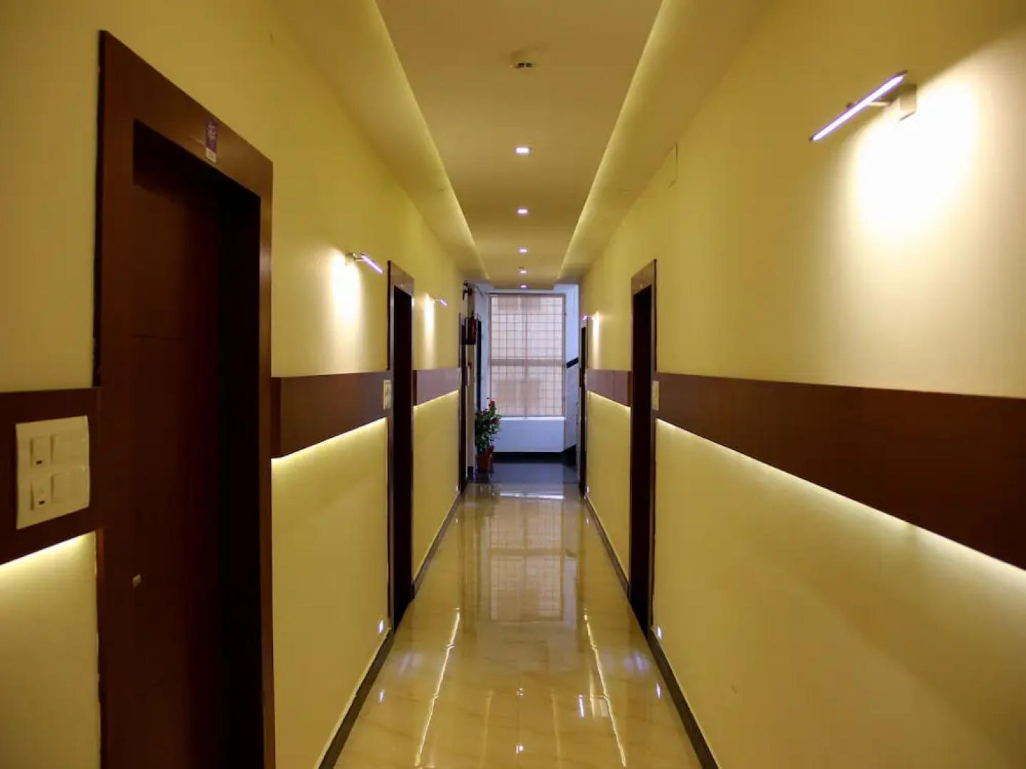 OYO 5702 Hotel Rajmahal Orchid