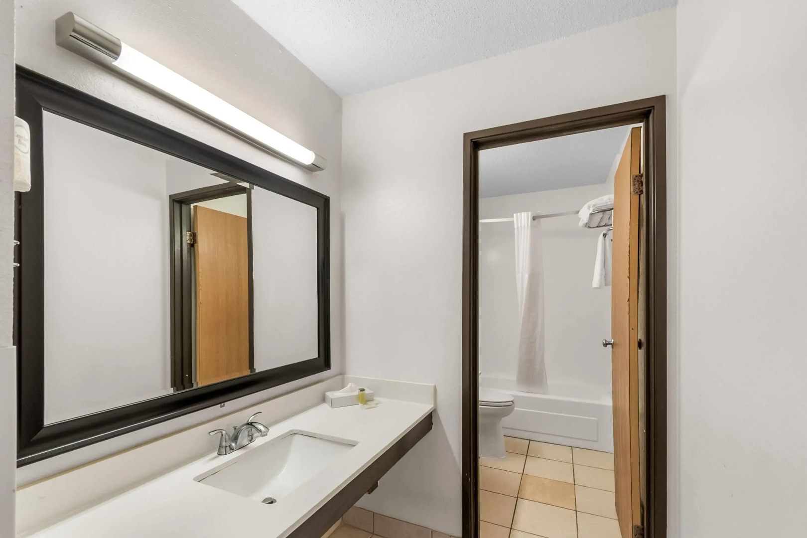 Super 8 by Wyndham Dumfries/Quantico