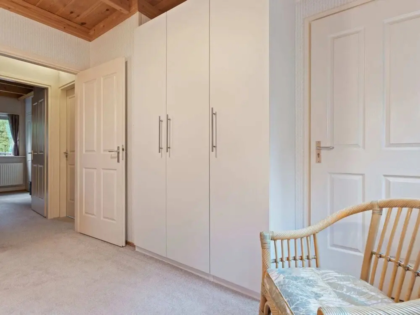 Terrace Apartment With Lush Garden