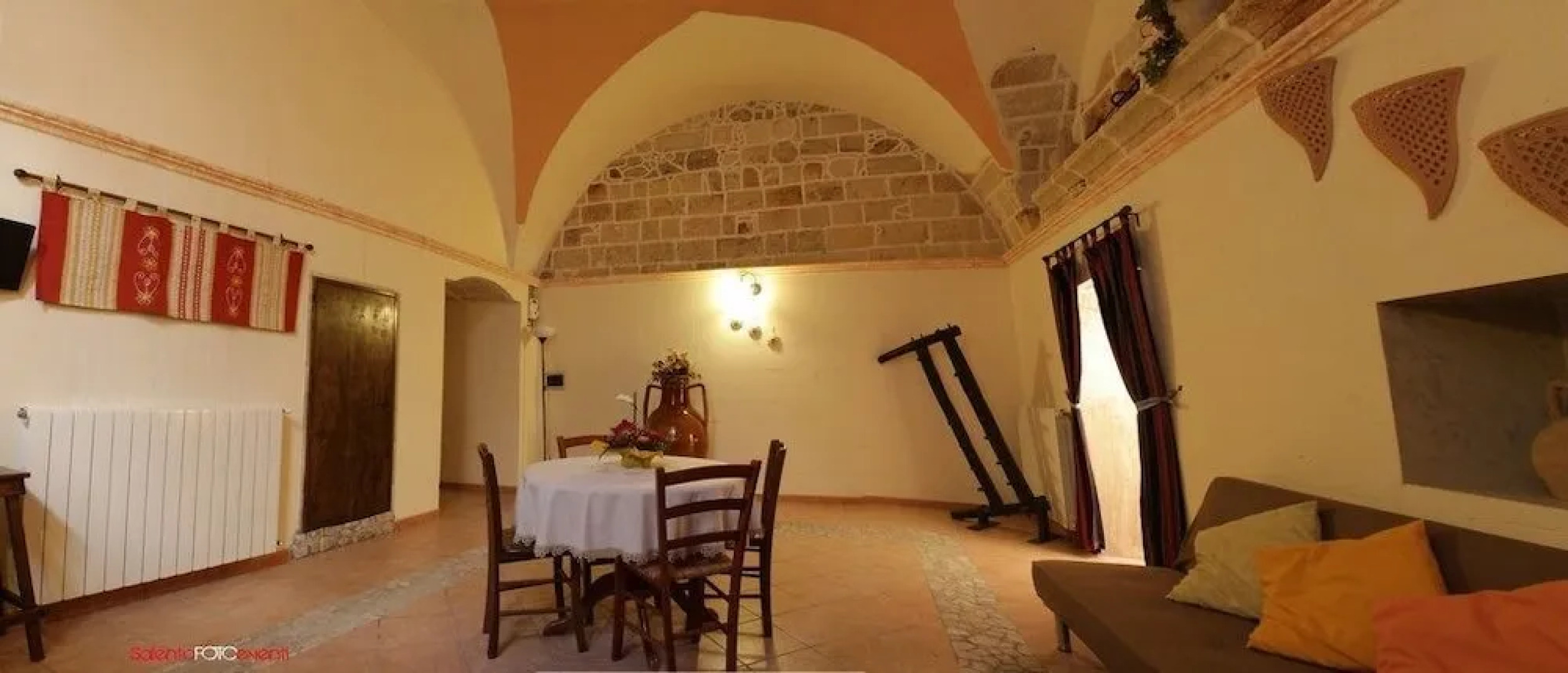 Exedra Holiday House