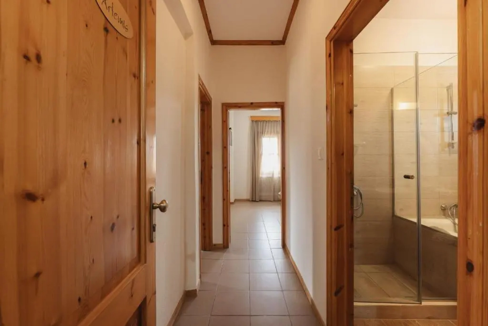 Kalisun Pool House by Georgalas