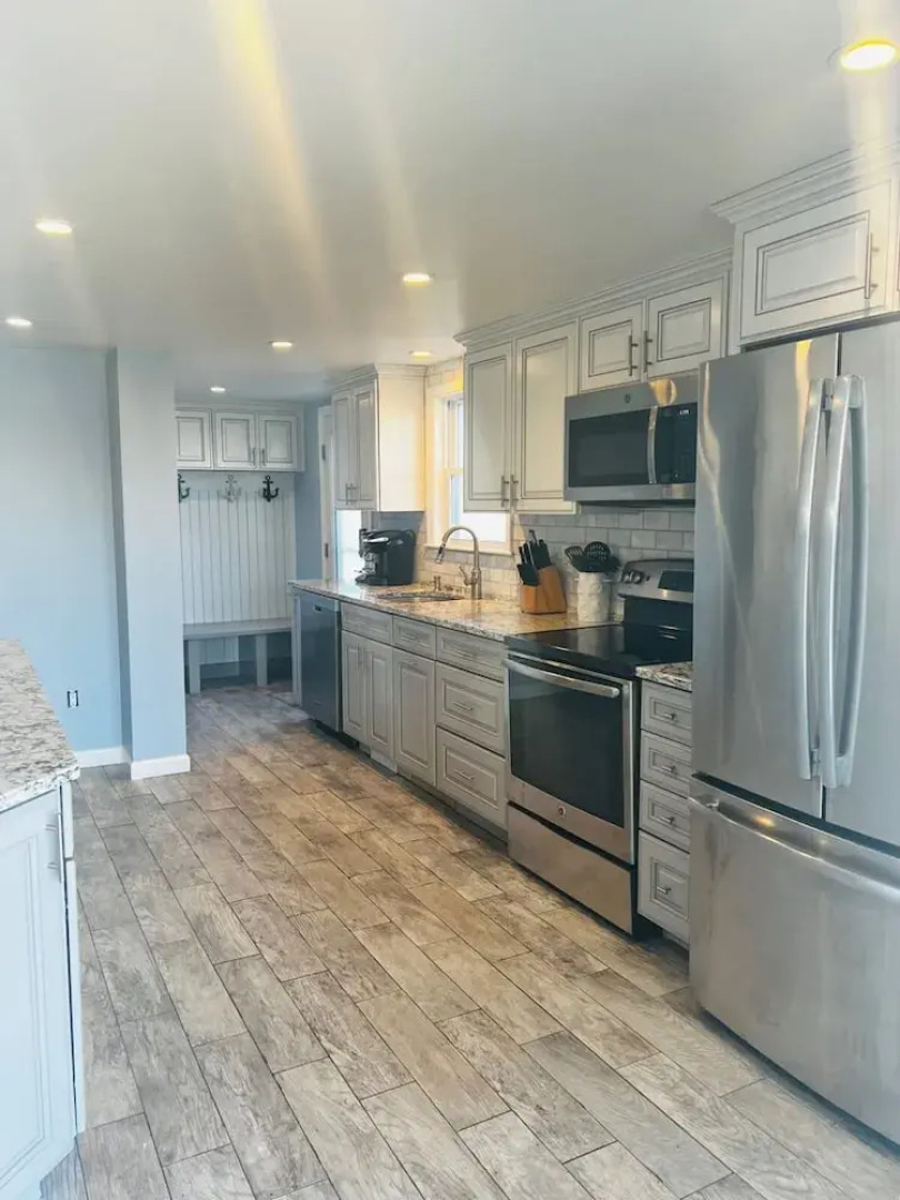 All New Beautiful Priscilla Beach House Ocean View