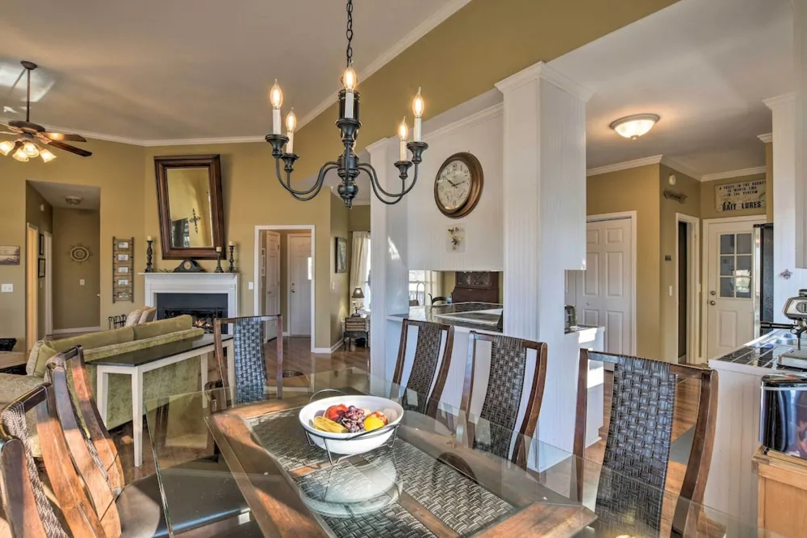 Lavonia Lake House w/ Private Dock & Bonfire!