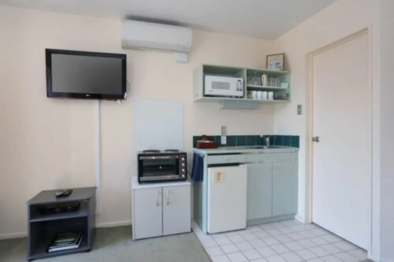 Pavilion Motel & Conference Centre