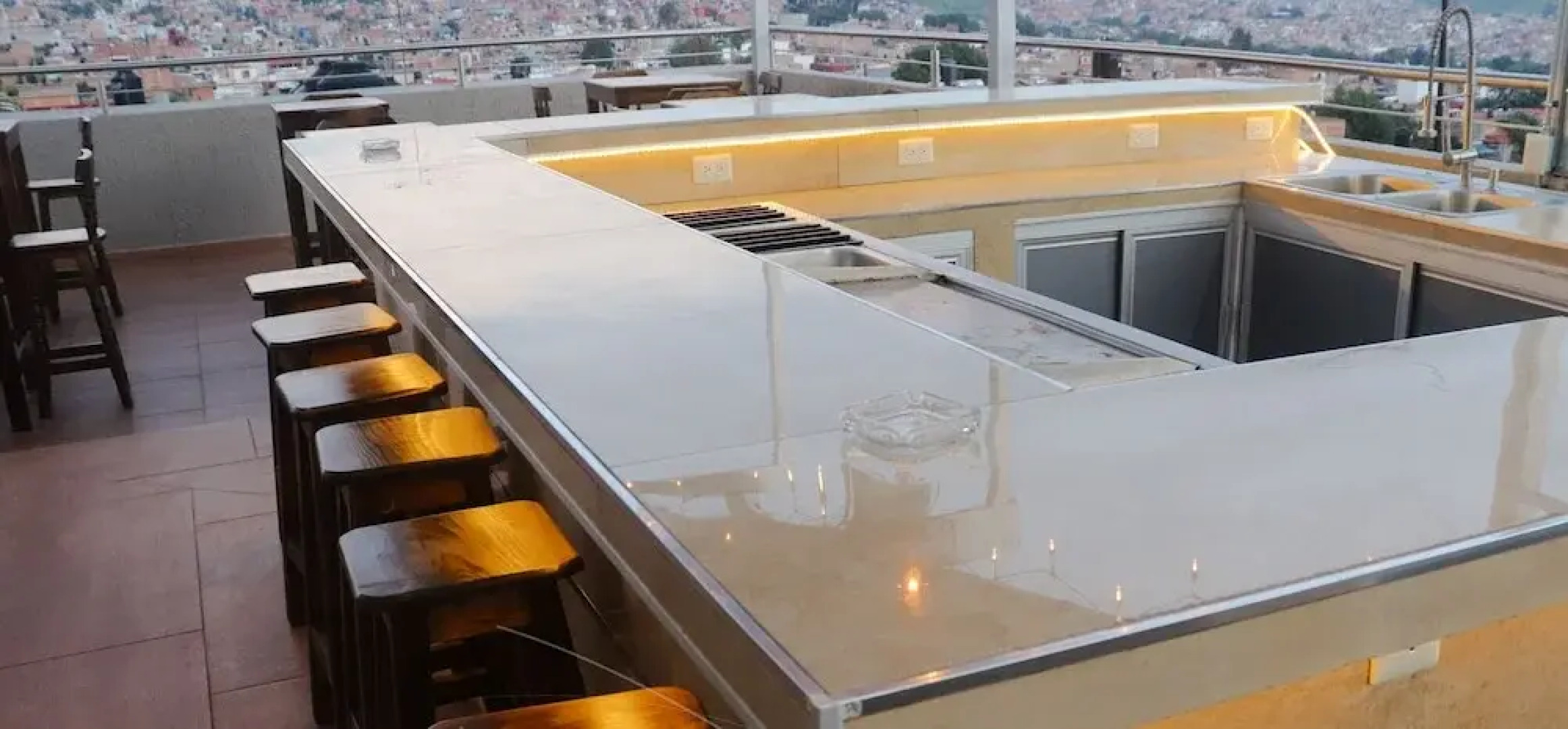 Hotel Casa Blanca & Suites