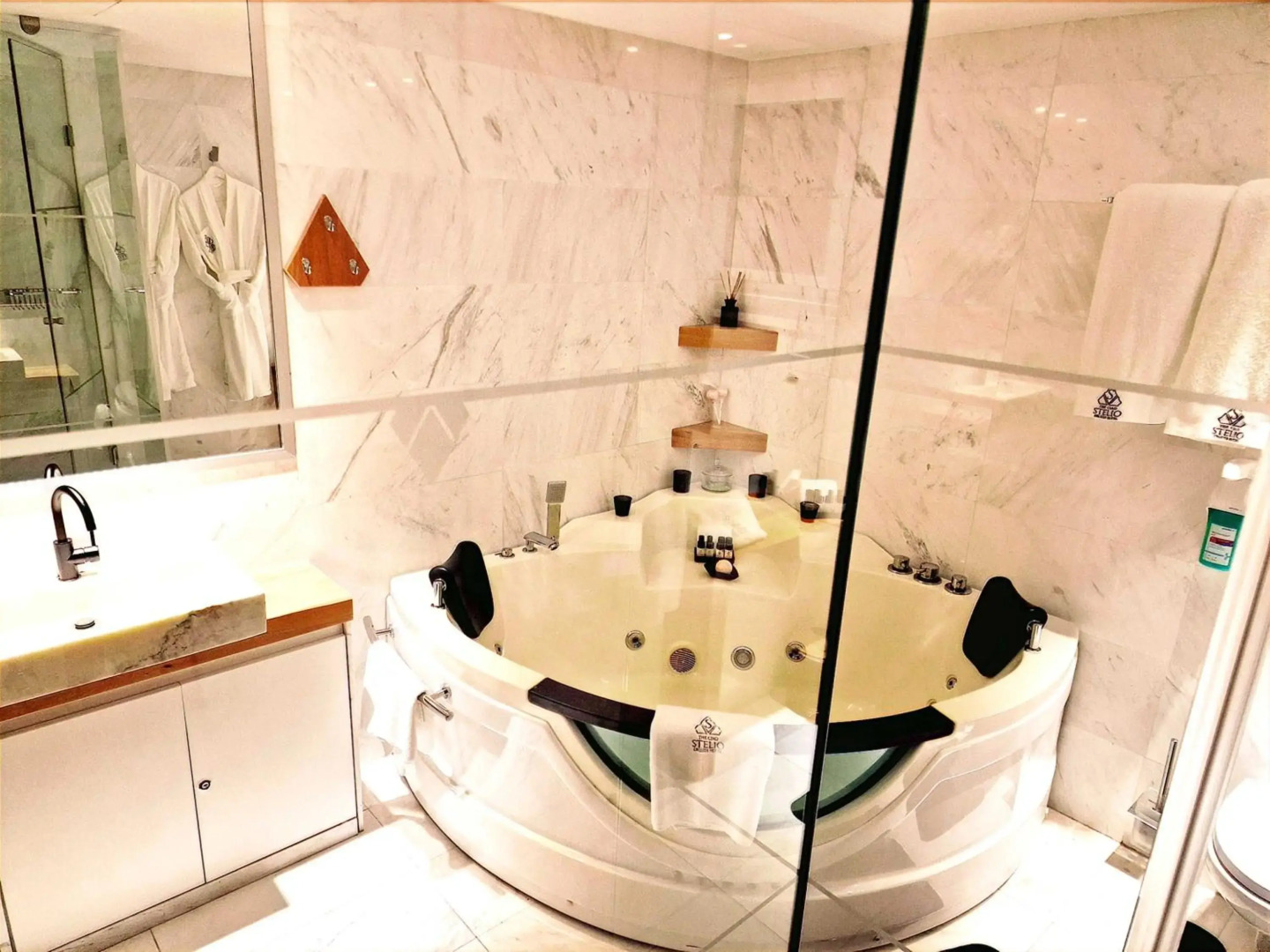 The Ciao Stelio Deluxe Hotel - Adults Only