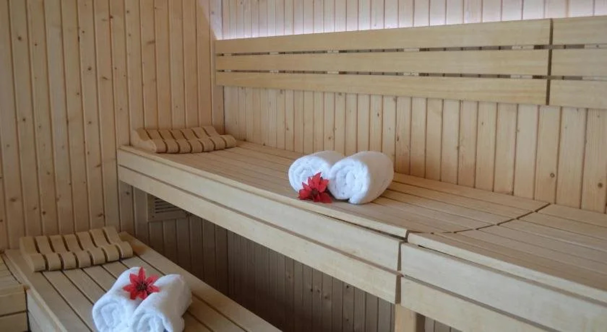 Oca Manzaneda Estación de Montaña