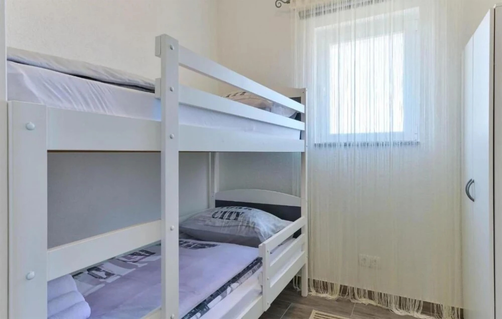 Stunning Apartment in Obrovac With 3 Bedrooms, Wifi and Outdoor Swimming Pool