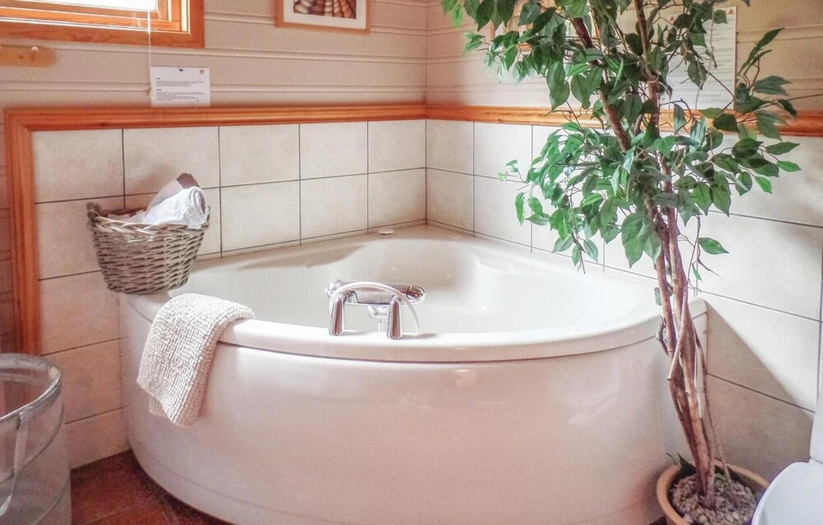 Stunning Home in Lindesnes With 5 Bedrooms, Sauna and Indoor Swimming Pool