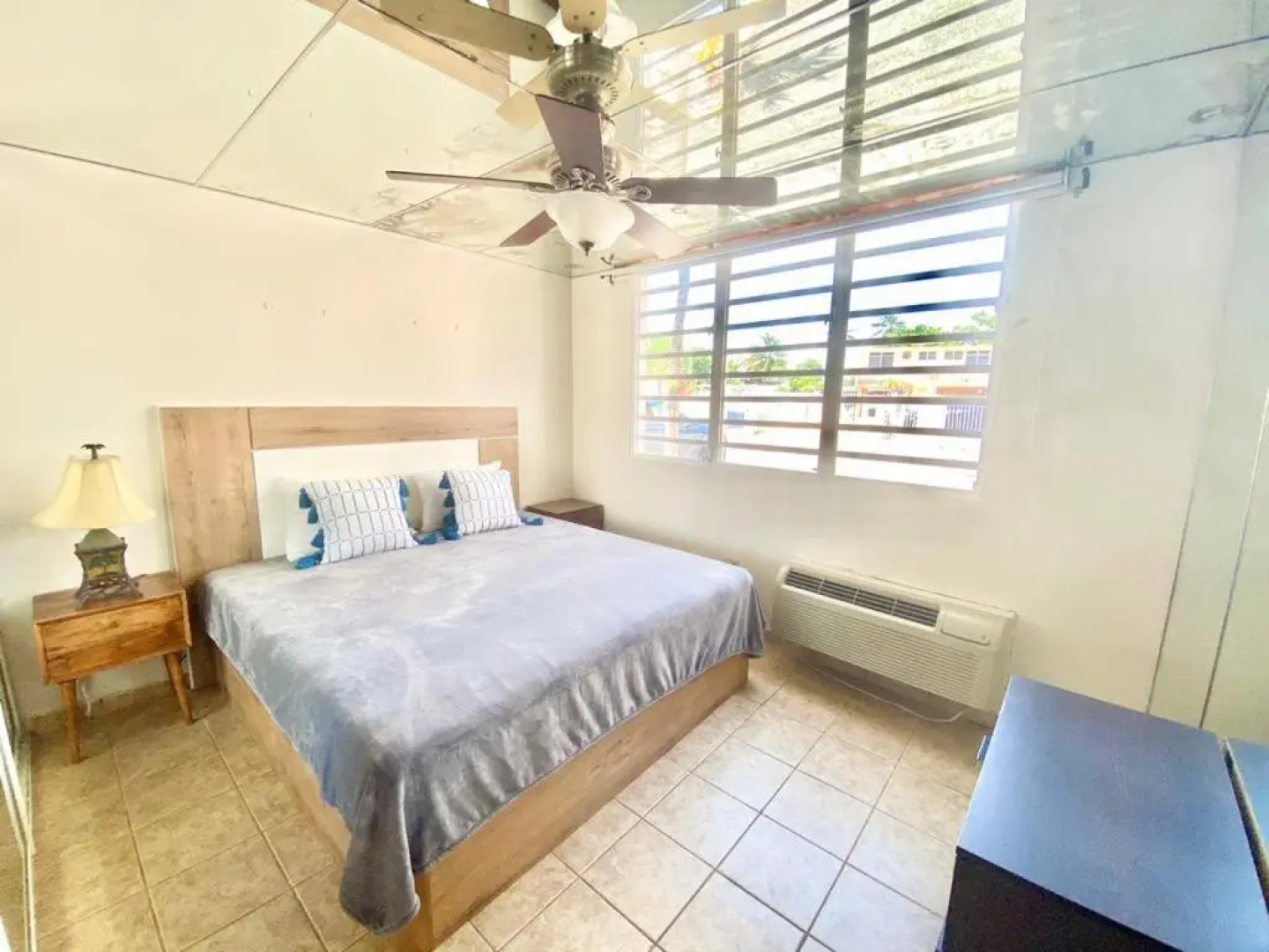 Tropical Breeze 2 Bed 2 Bath