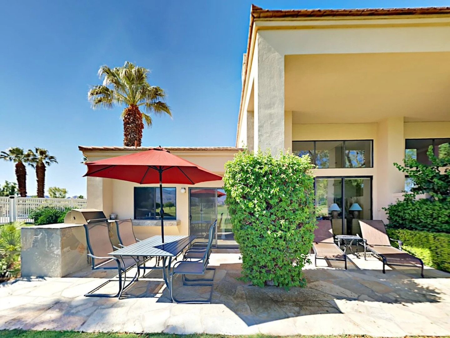 La Quinta Condo 3 Bedrooms 3 Bathrooms Condo