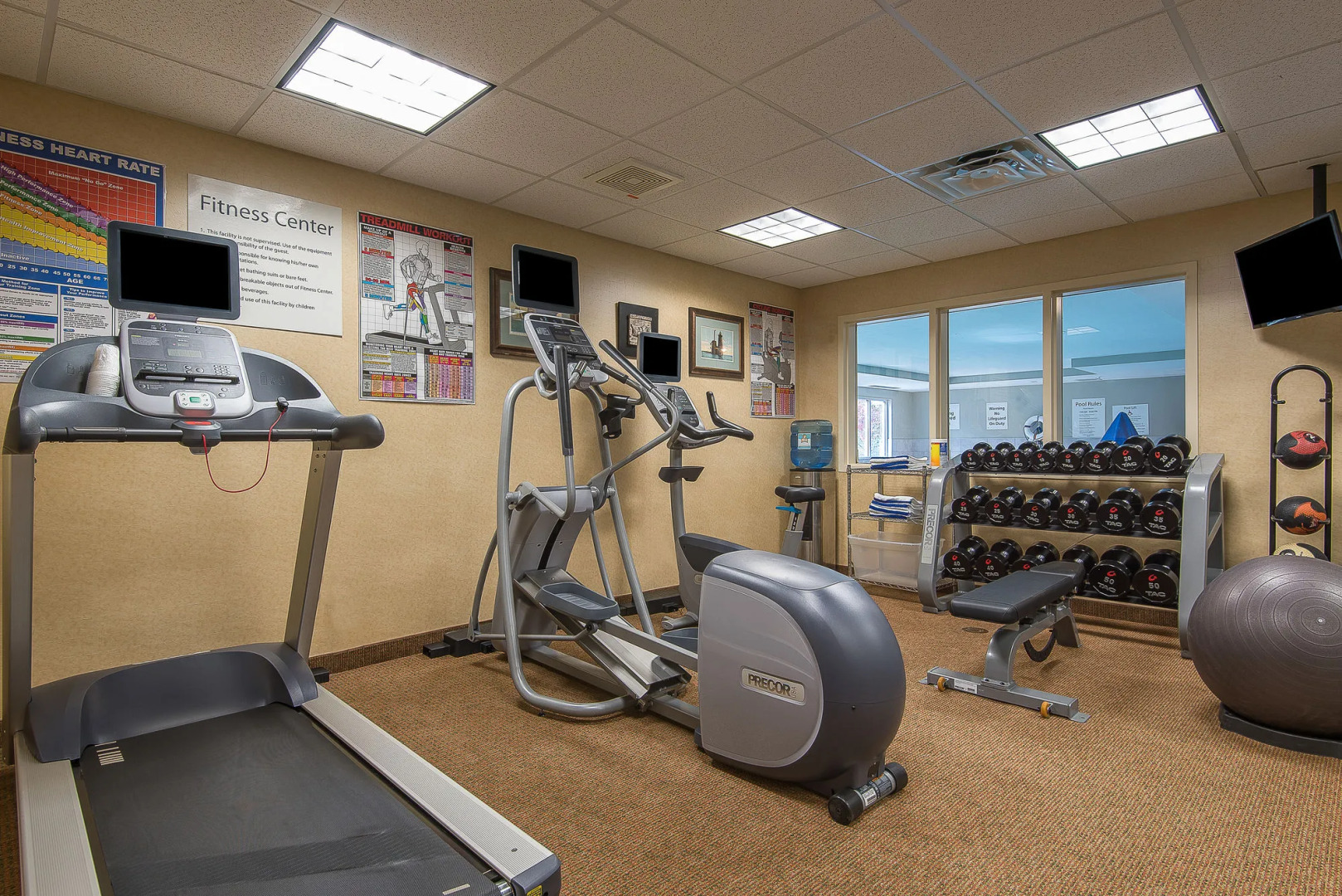 Holiday Inn Express Hotel & Suites Tilton - Lakes Region