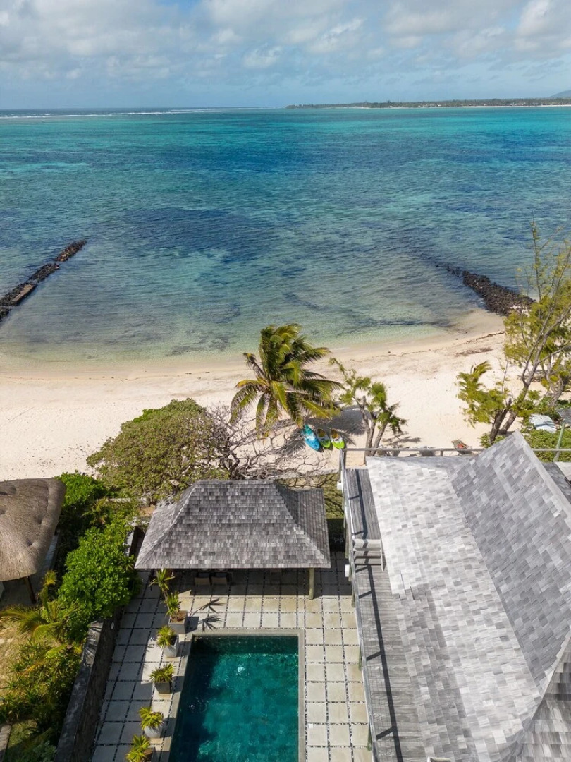 Koki Bonheur Beachfront Villa by StayMauritius