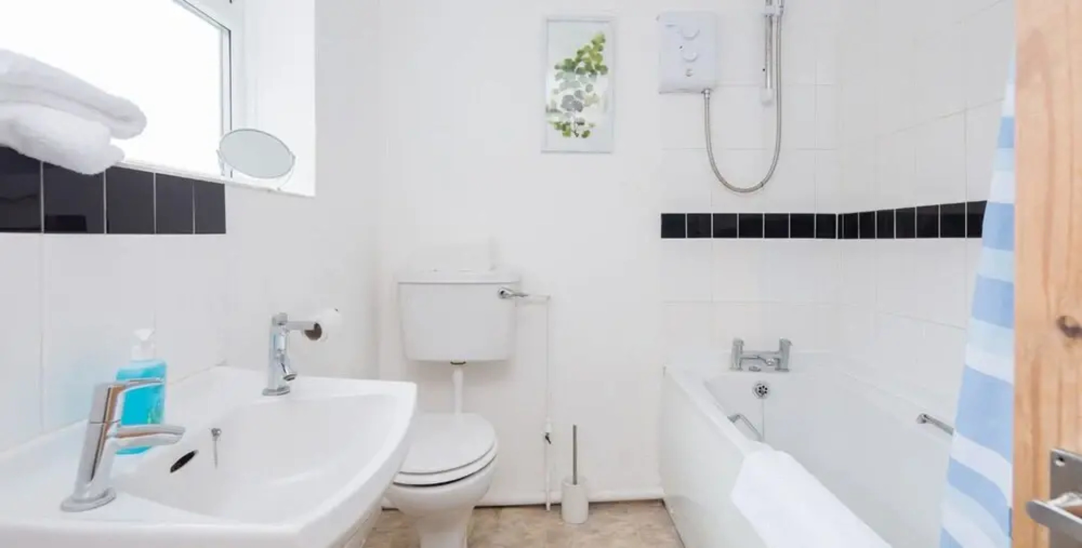 Borden Terrace by Kasay Stays