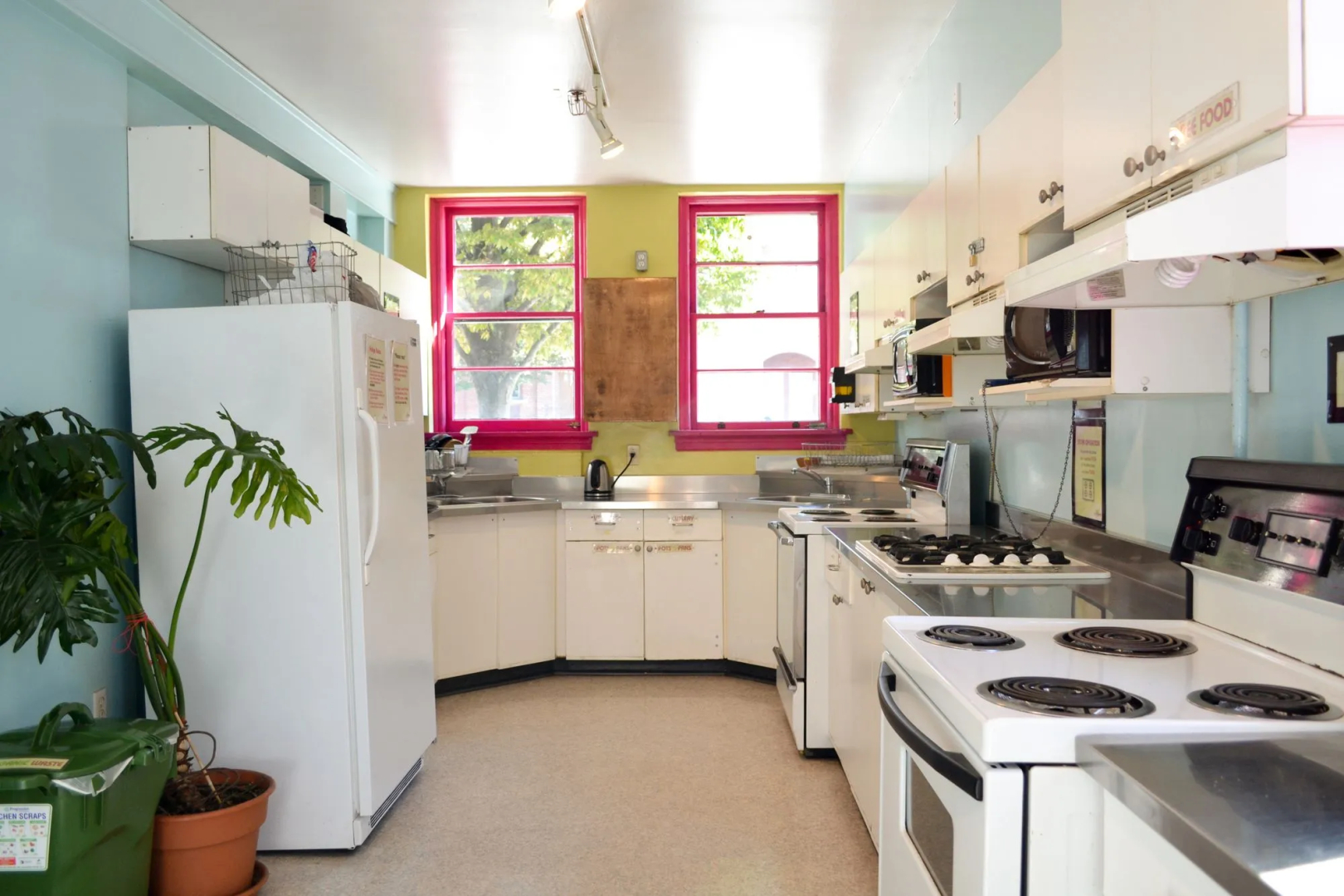 Ocean Island Inn Backpackers Suites - Hostel