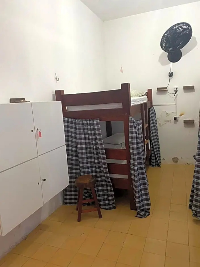 Hostel e Cacha¿ia da Cris