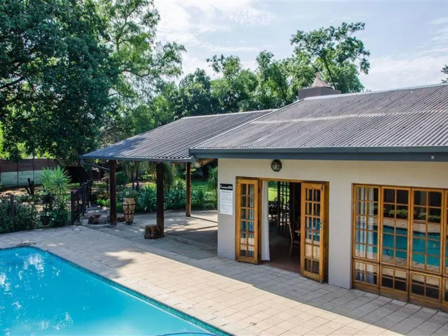 9 On Kromellenboog Guesthouse