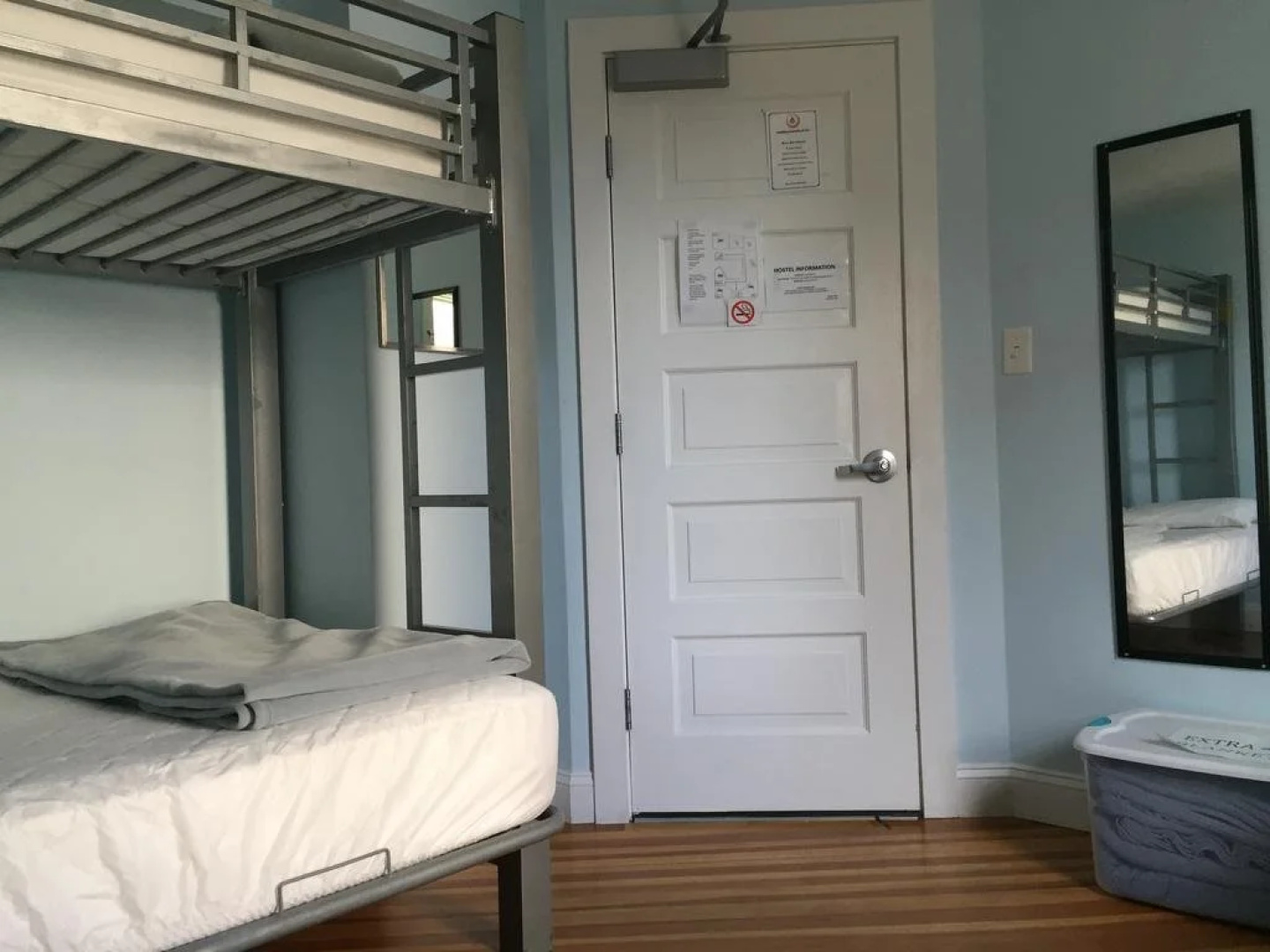 HI - Hyannis Hostel
