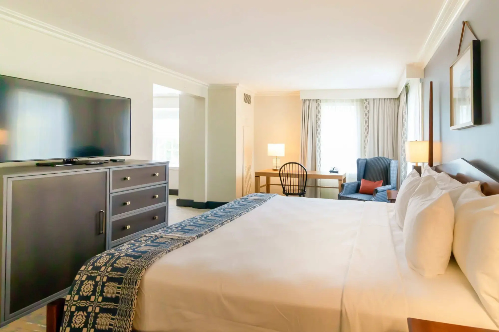 Williamsburg Lodge, Autograph Collection