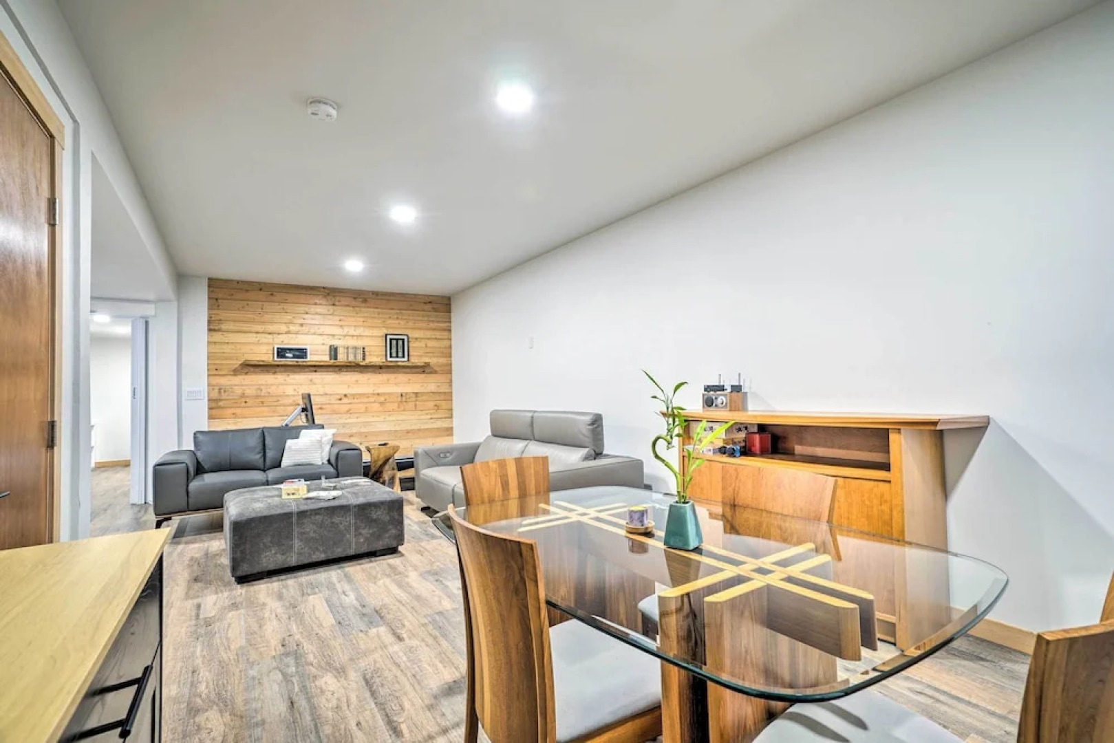 Gold Bar Cabin on Skykomish River: Heated Swim Spa