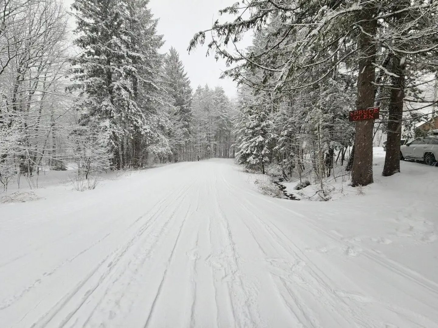 Ski in & out Spruce Glen Townhomes on Great Eastern Trail