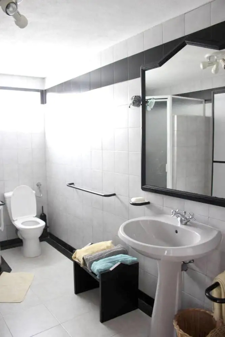 Apartment with 2 Bedrooms in Trou D'Eau Douce, with Wonderful Sea View, Furnished Terrace And Wifi