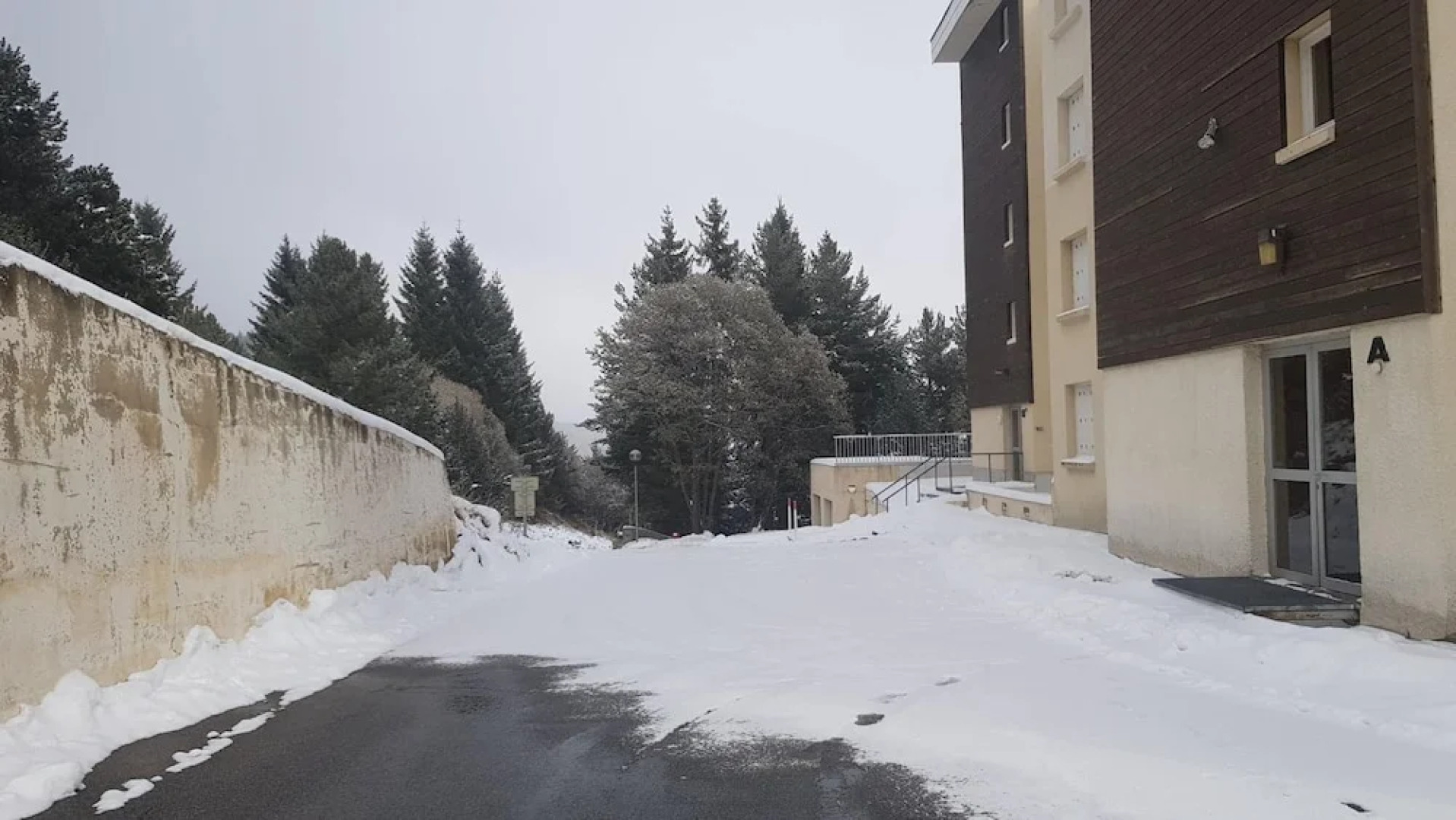 Apartment with One Bedroom in Les Angles, with Wonderful Lake View