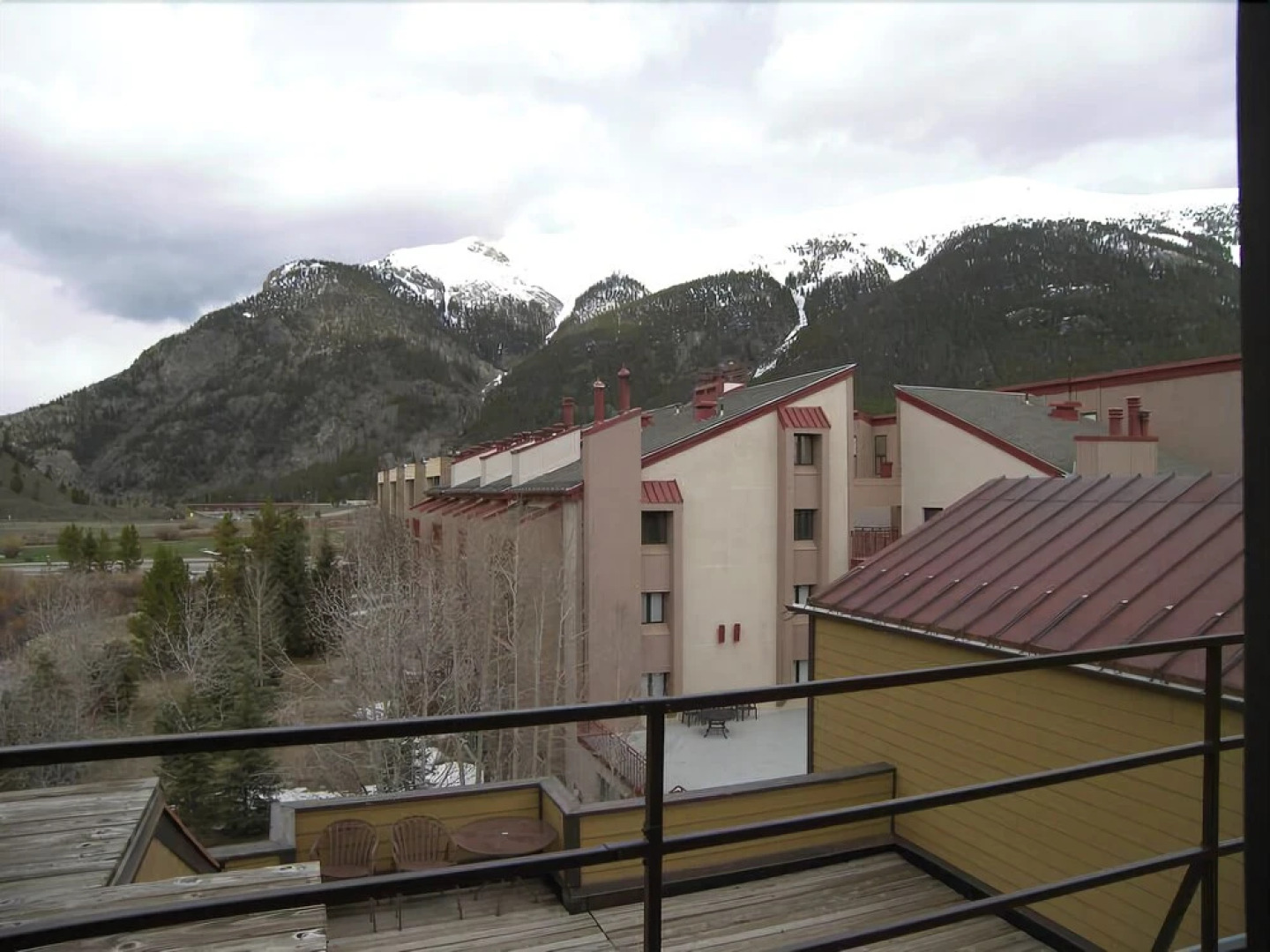 Anaconda 4 Bed 4 Bath by RedAwning