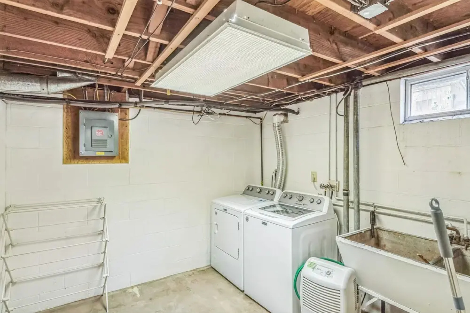 Rama's Abode - Family-friendly Retreat 3 Bedroom Home