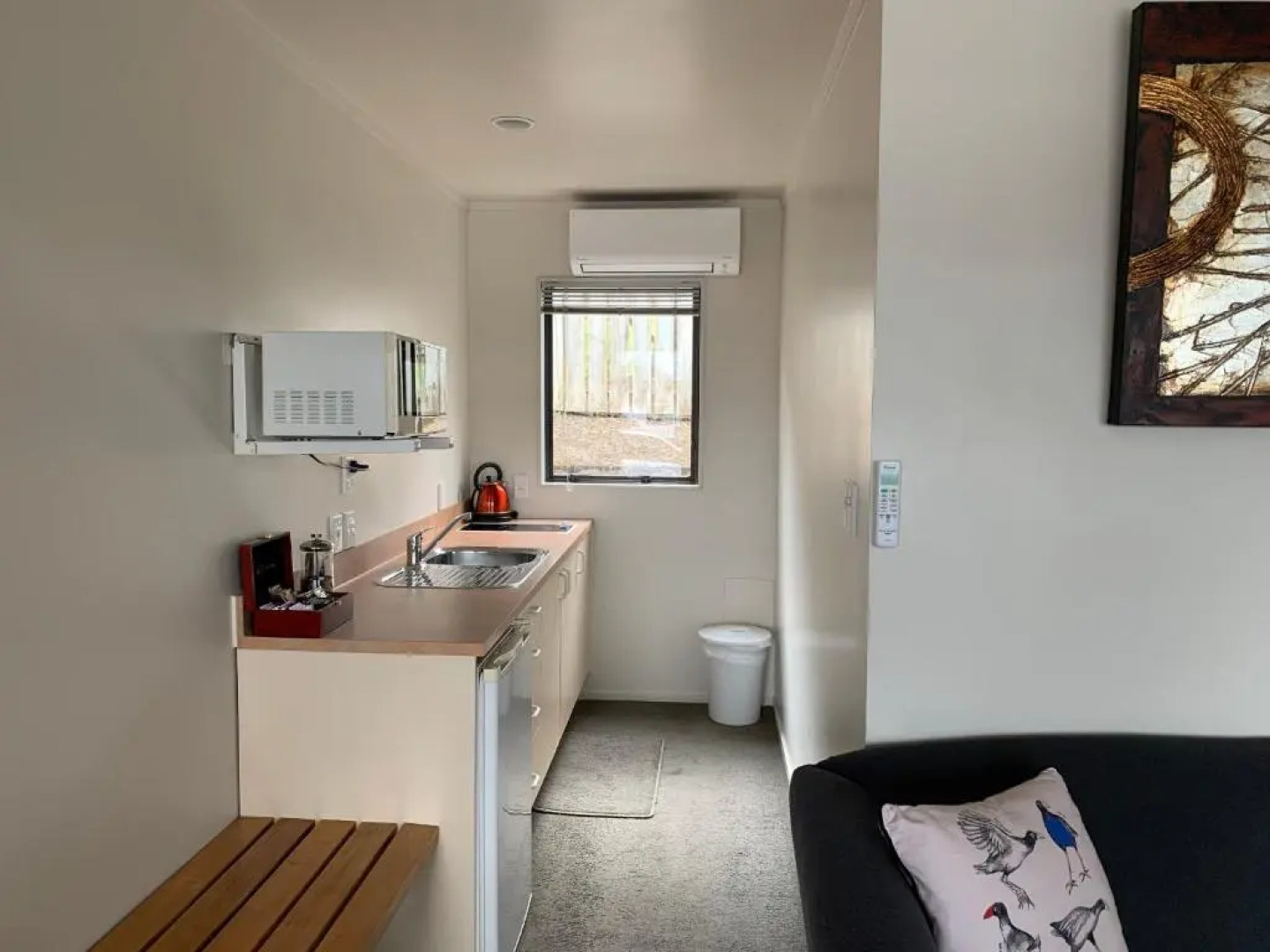 Bk's Pohutukawa Lodge