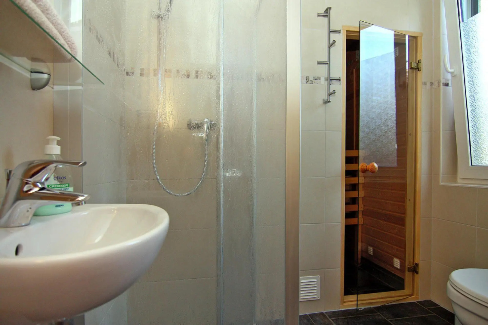 Semi-detached house, Neuendorf