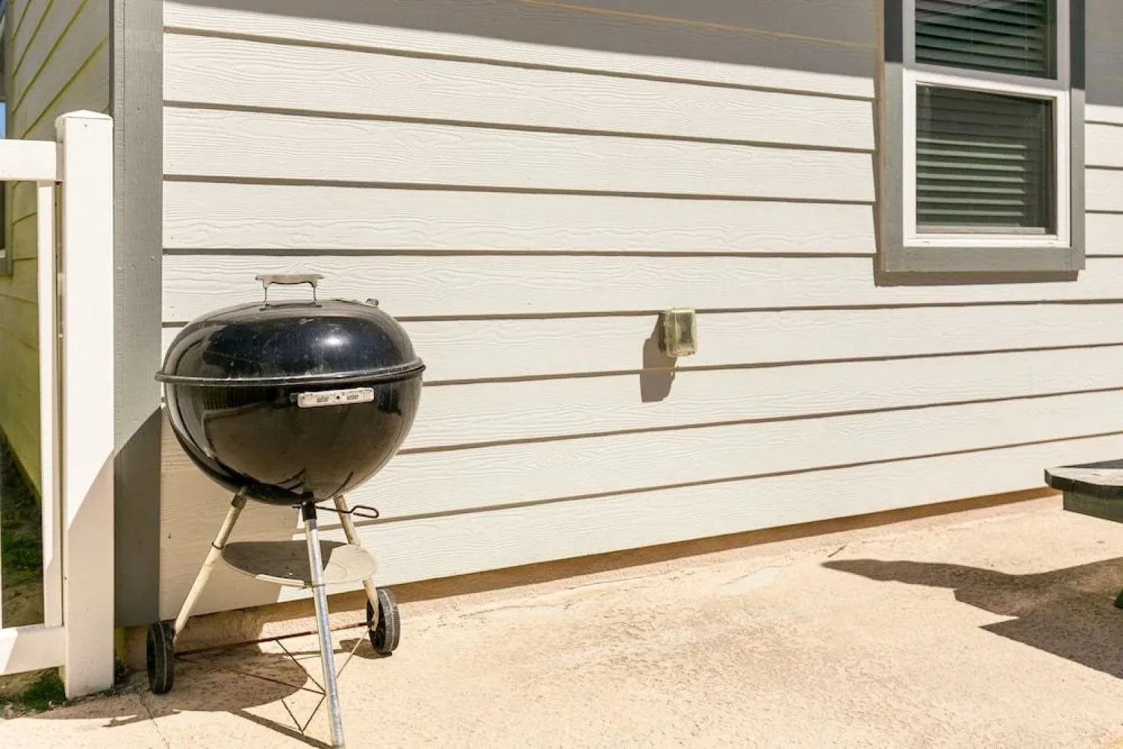 Diving Dolphin 628 by RedAwning