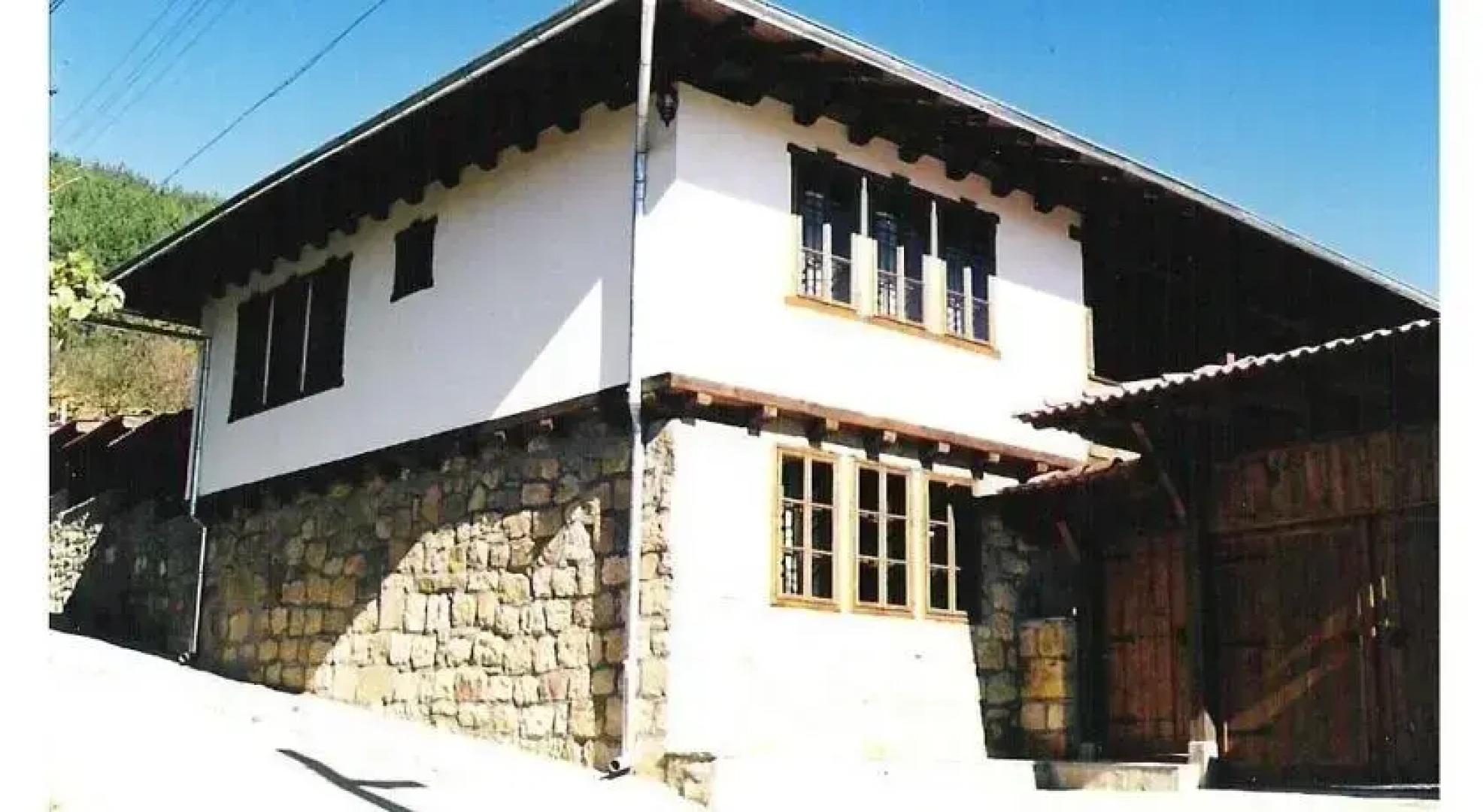 Kostadinovi Kashti Complex