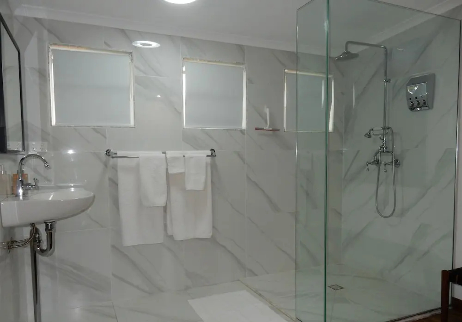 The Lodge Mapleton Falls