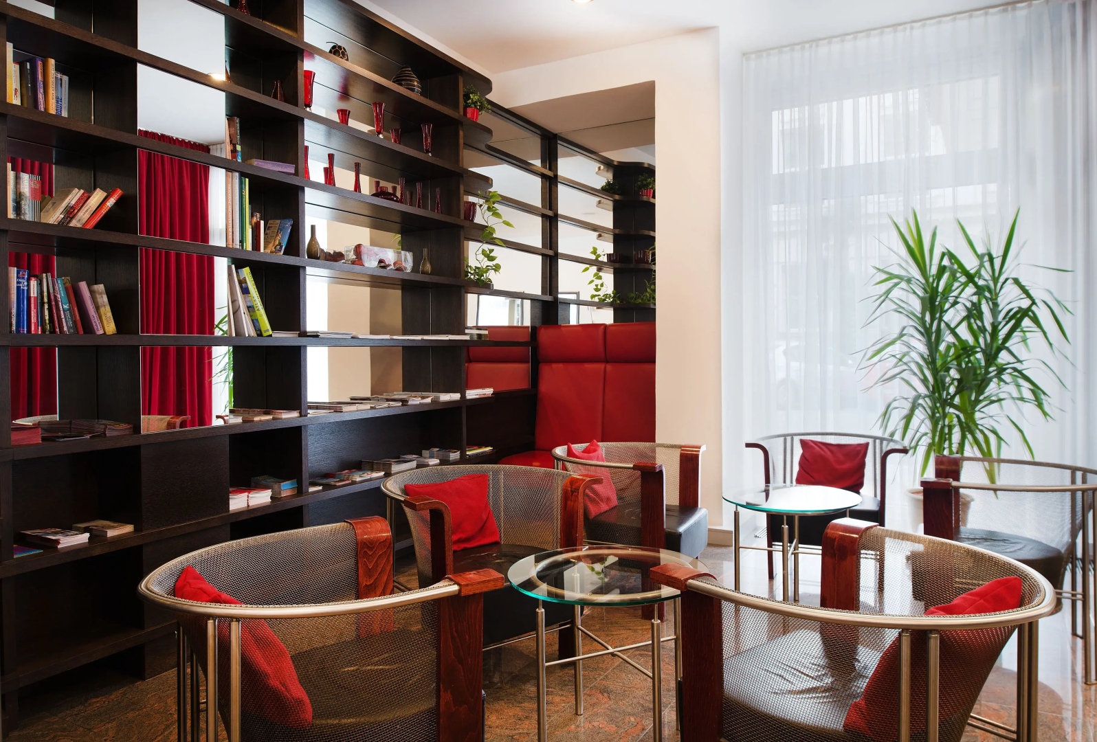 Hotel Boltzmann