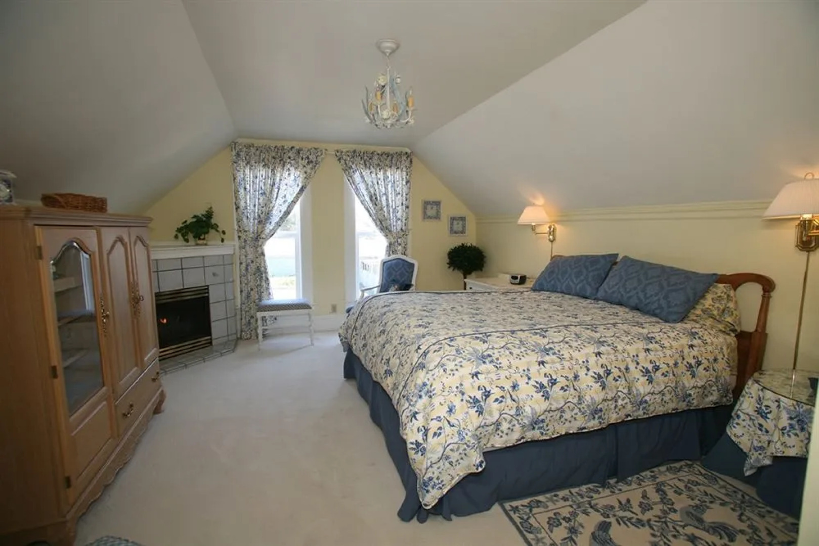 Atrium Bed and Breakfast