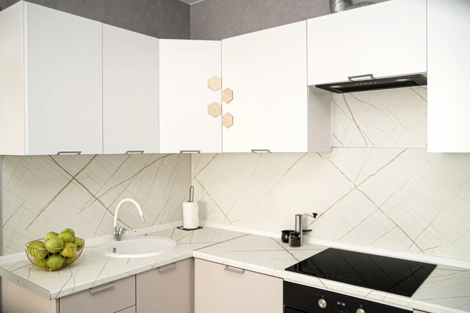 SunSet (СанСет) на улице Героя Советского Союза Аристархова