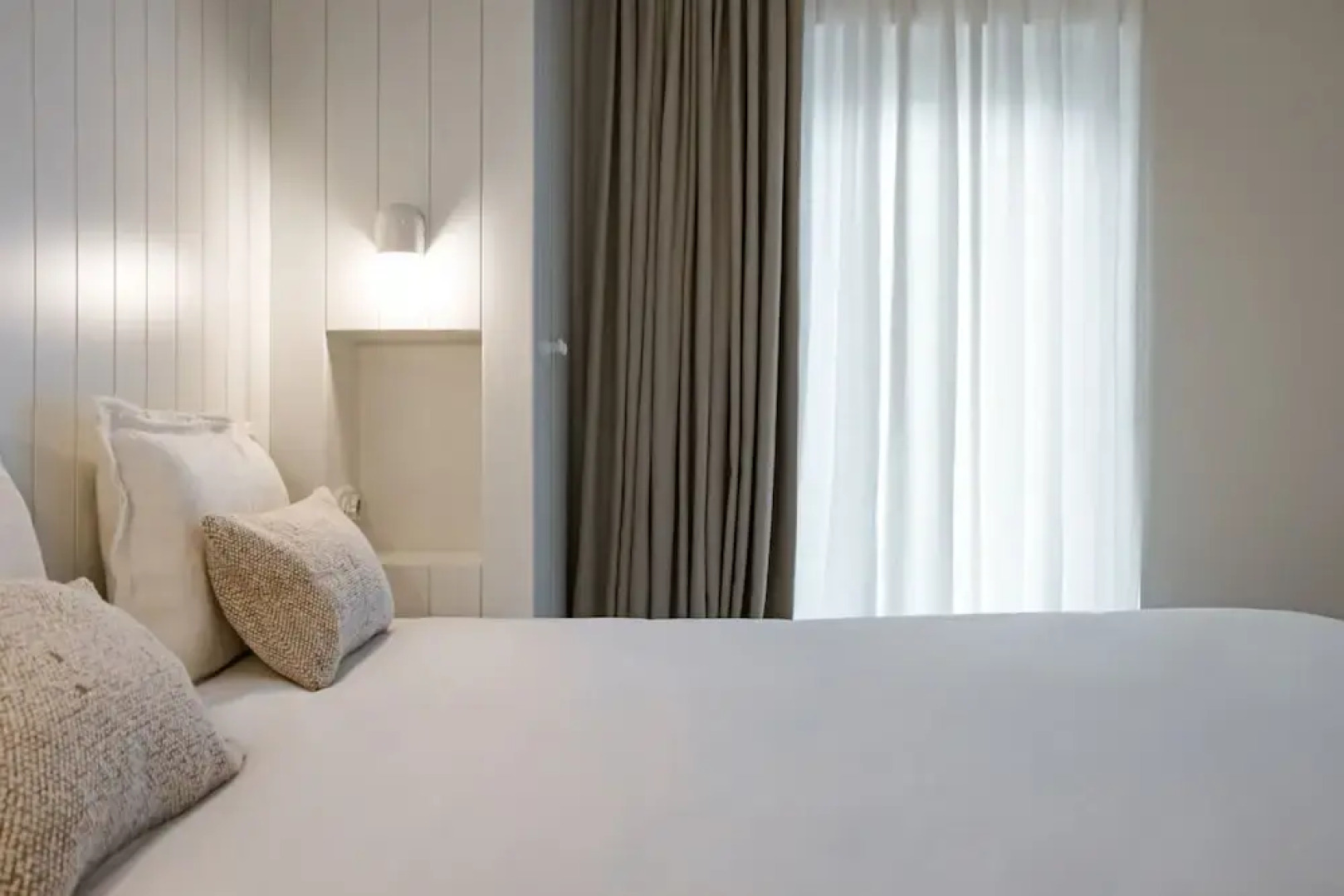 Imago Houses 1 - by MET