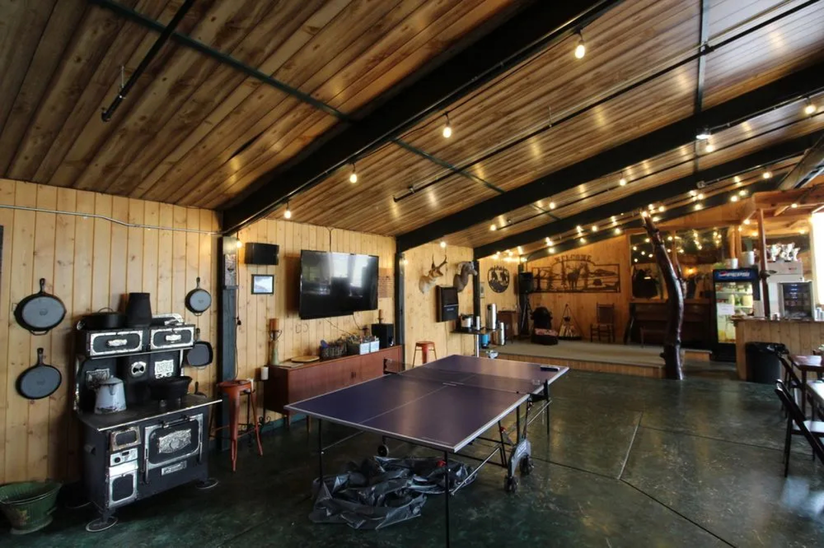 The Historic Wapiti Lodge