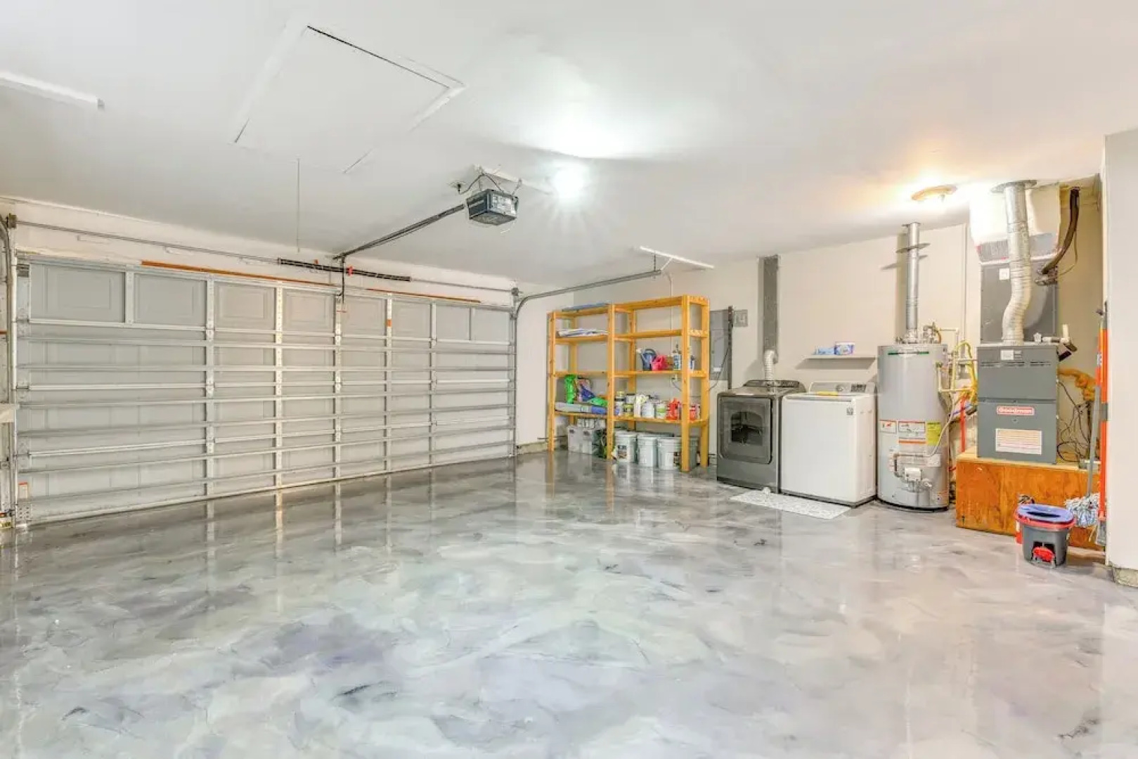 2 Mi to Shore: Modern Retreat in Fort Walton Beach