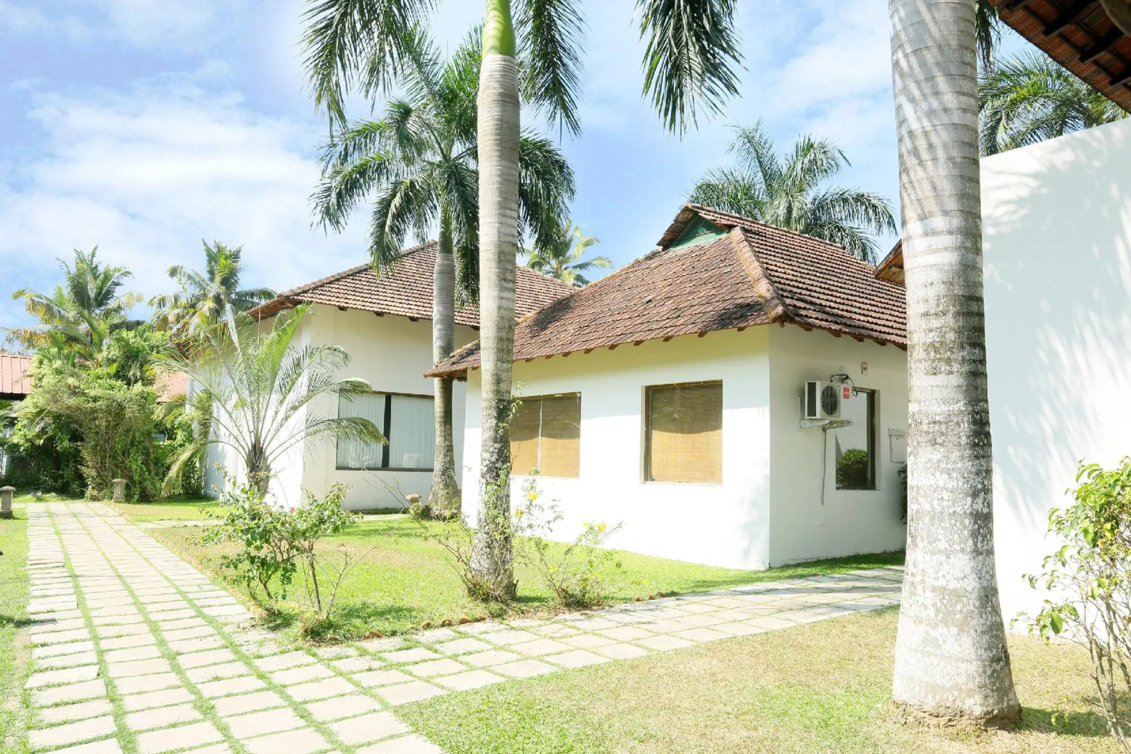 OYO 26874 Manor Backwater Resort