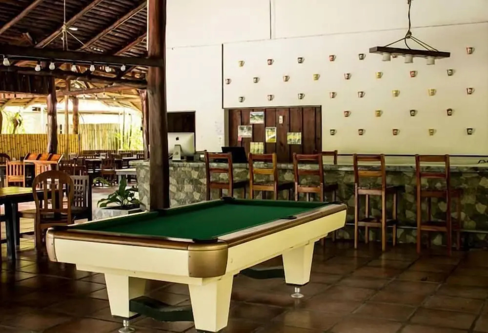 Manuel Antonio Hostel Resort