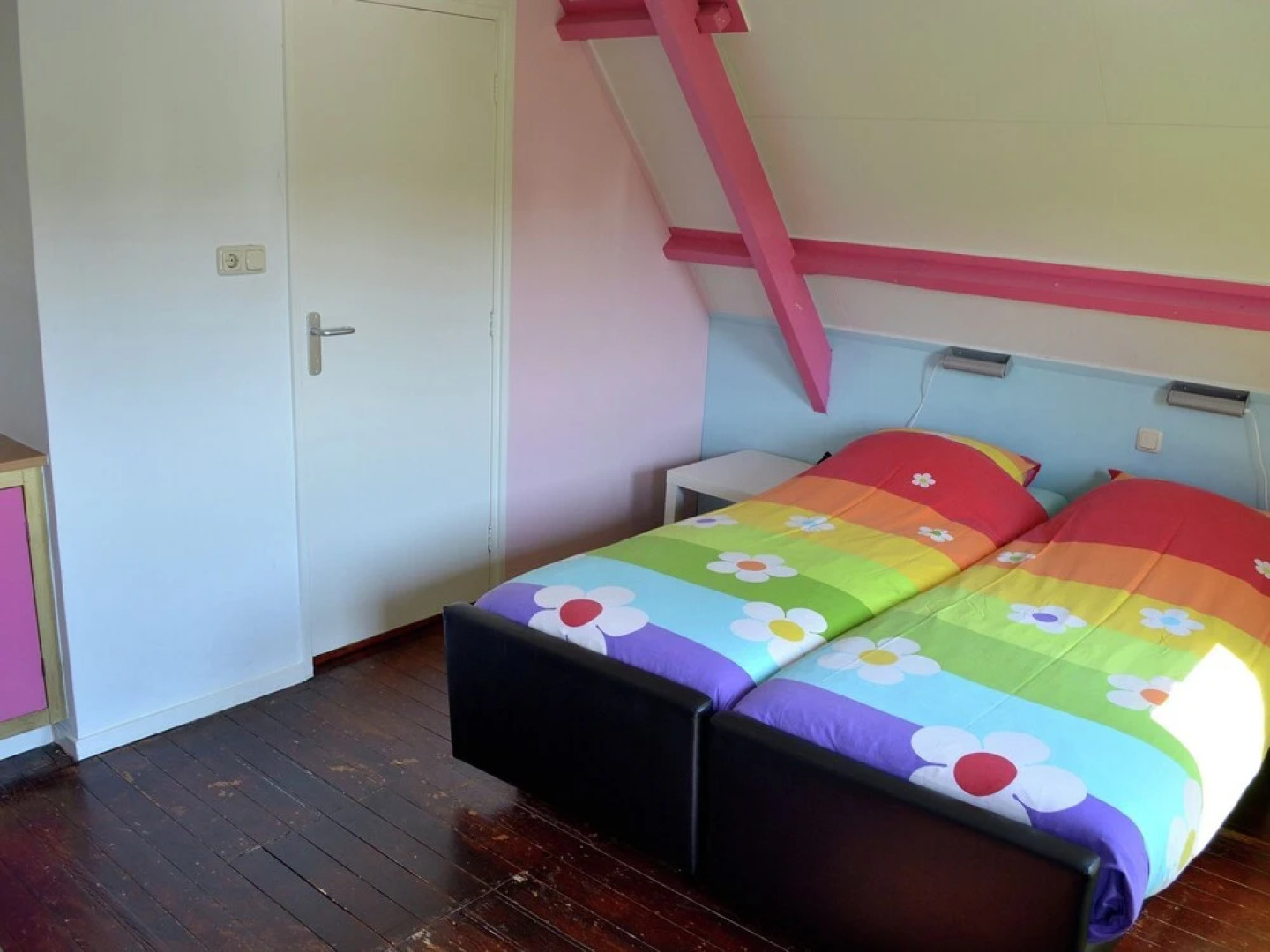 Sunlit Villa with Sauna in Nes