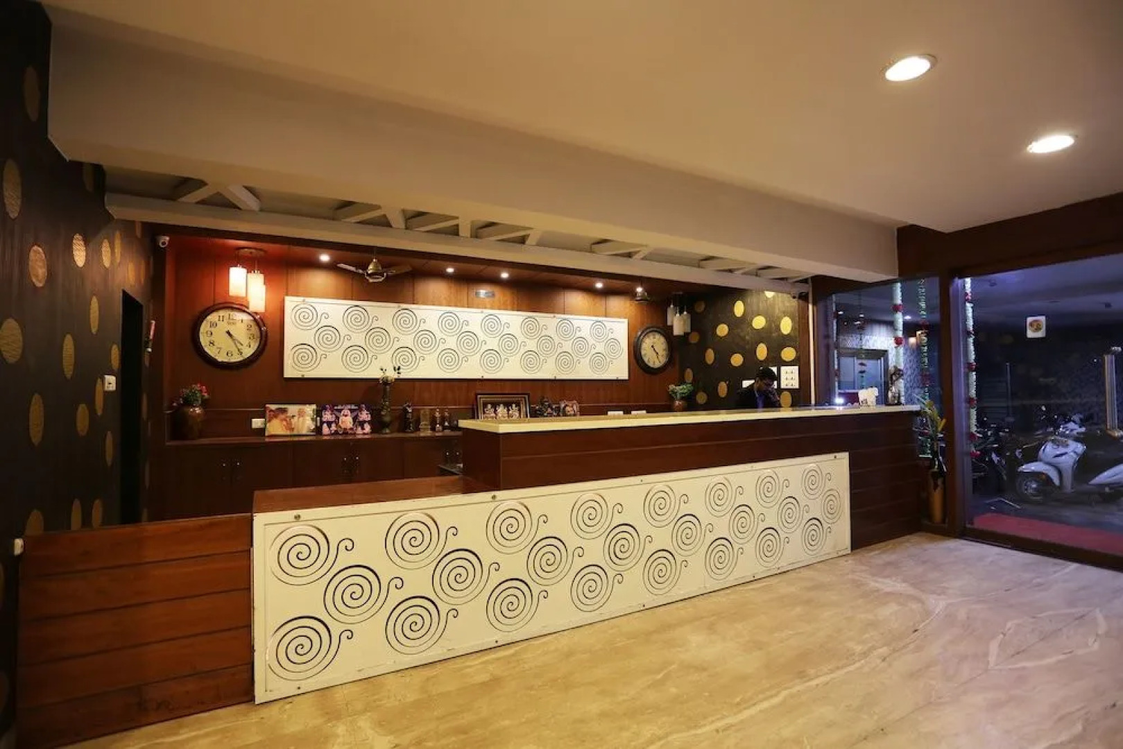 OYO 8625 Yogendra Residency